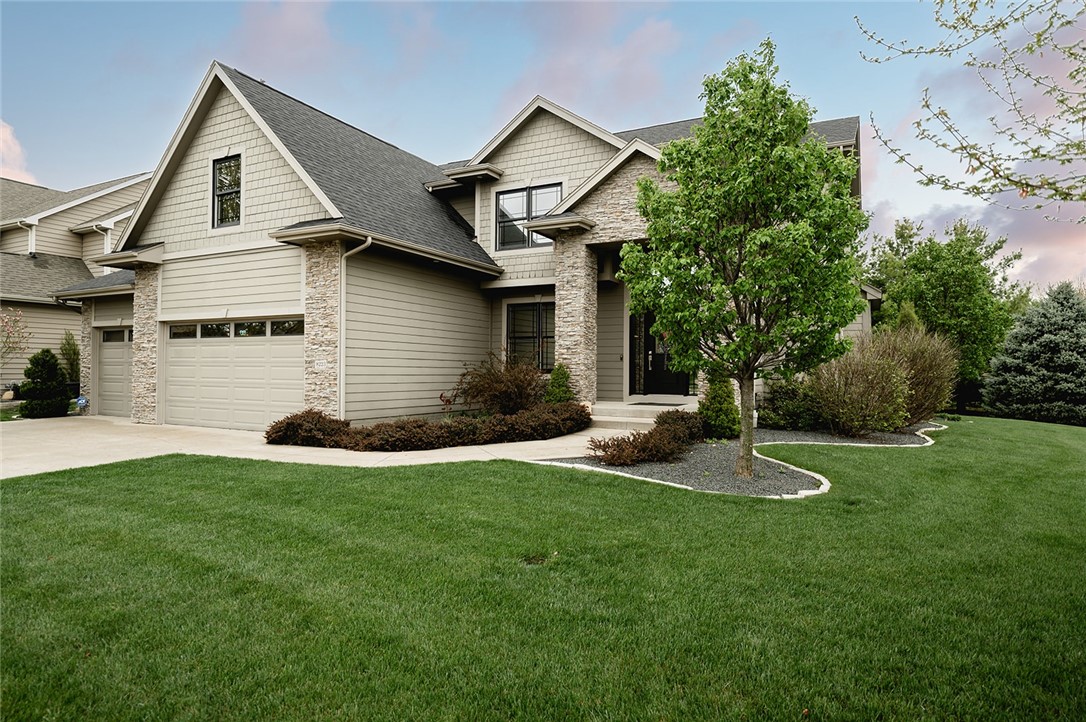 8223 Sky View Circle, West Des Moines, Iowa image 2