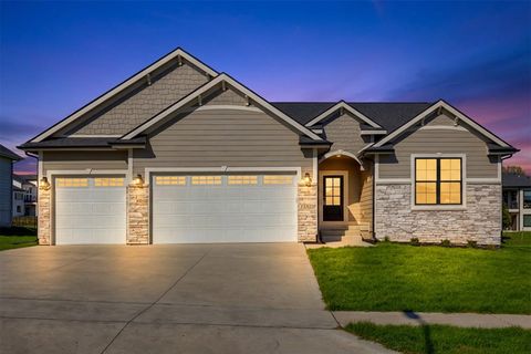 Homes For Sale - 17829 Valley View Drive<br/> Clive, IA 50325