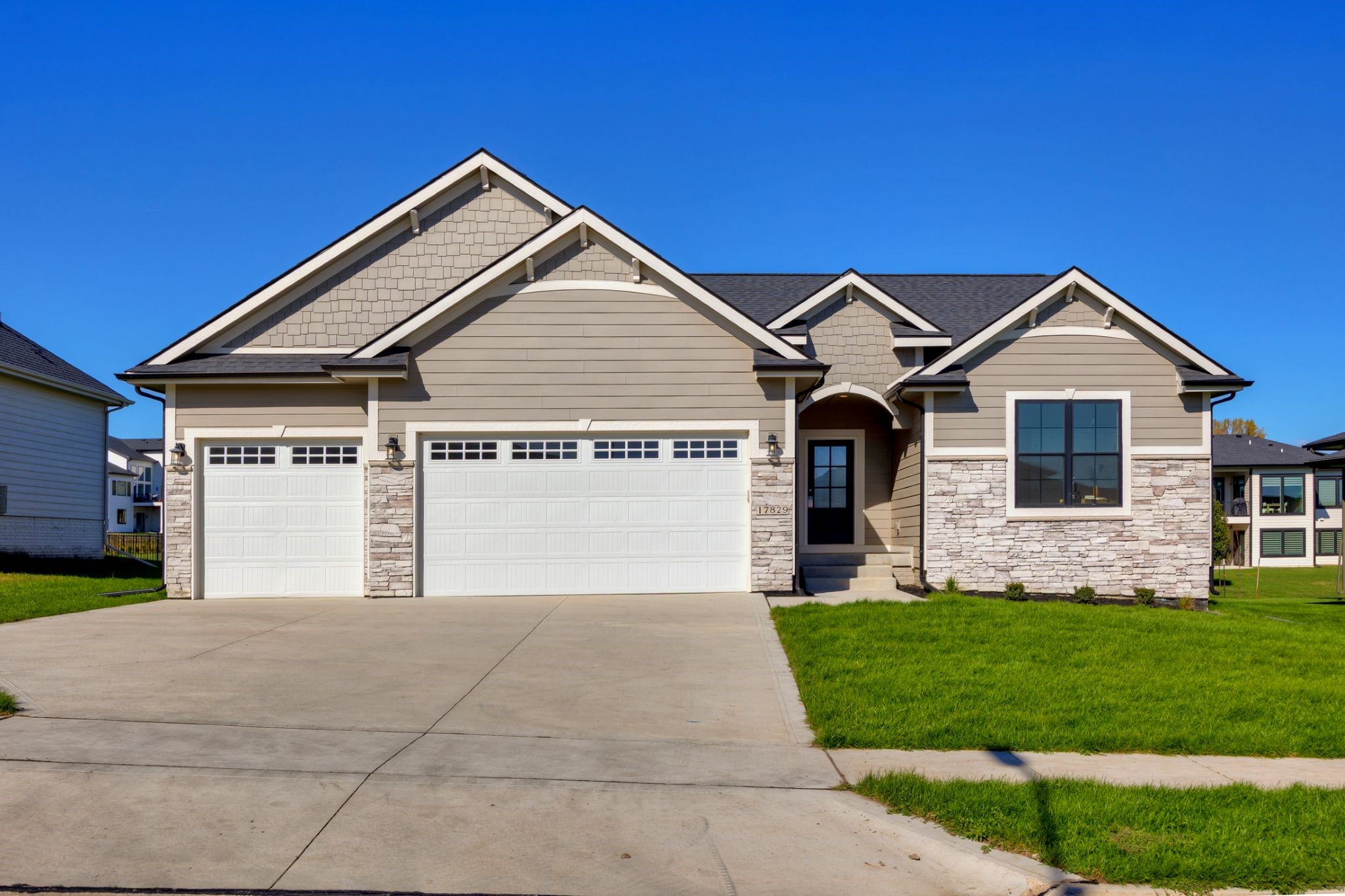 17829 Valley View Drive