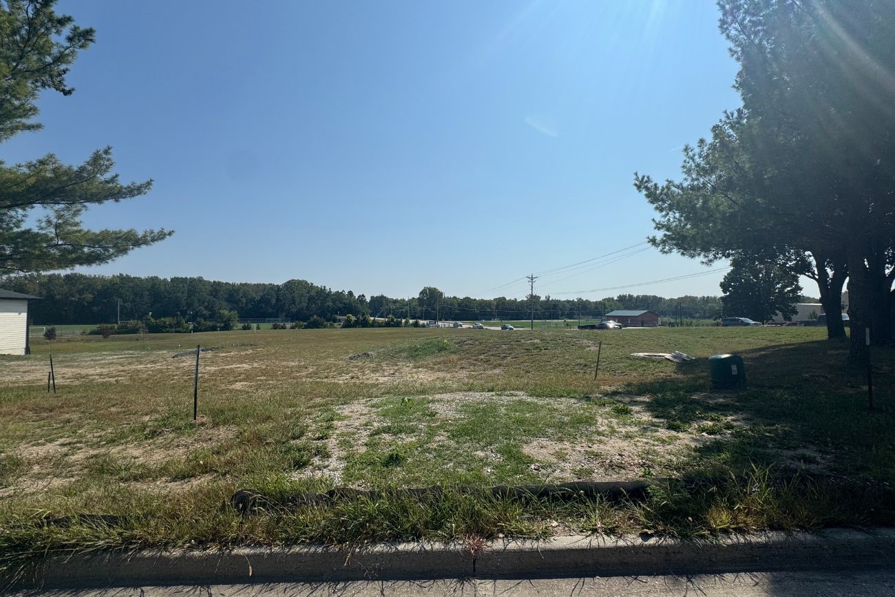 Photo 1 of 2 — 6621 River Bend Drive, Johnston, IA 50131