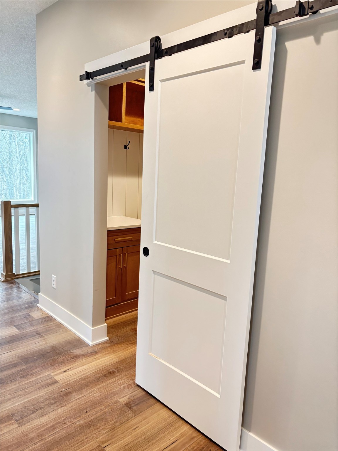 5633 Walnut Ridge Drive