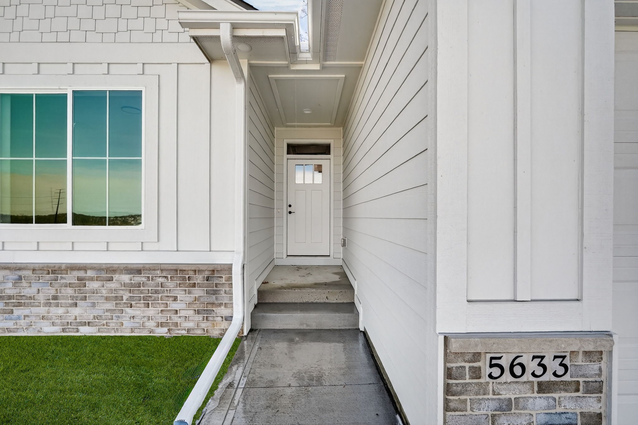 5633 Walnut Ridge Drive