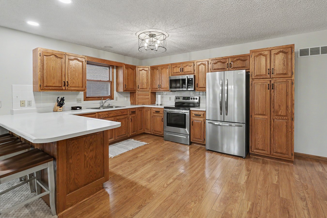 416 E 15th Street