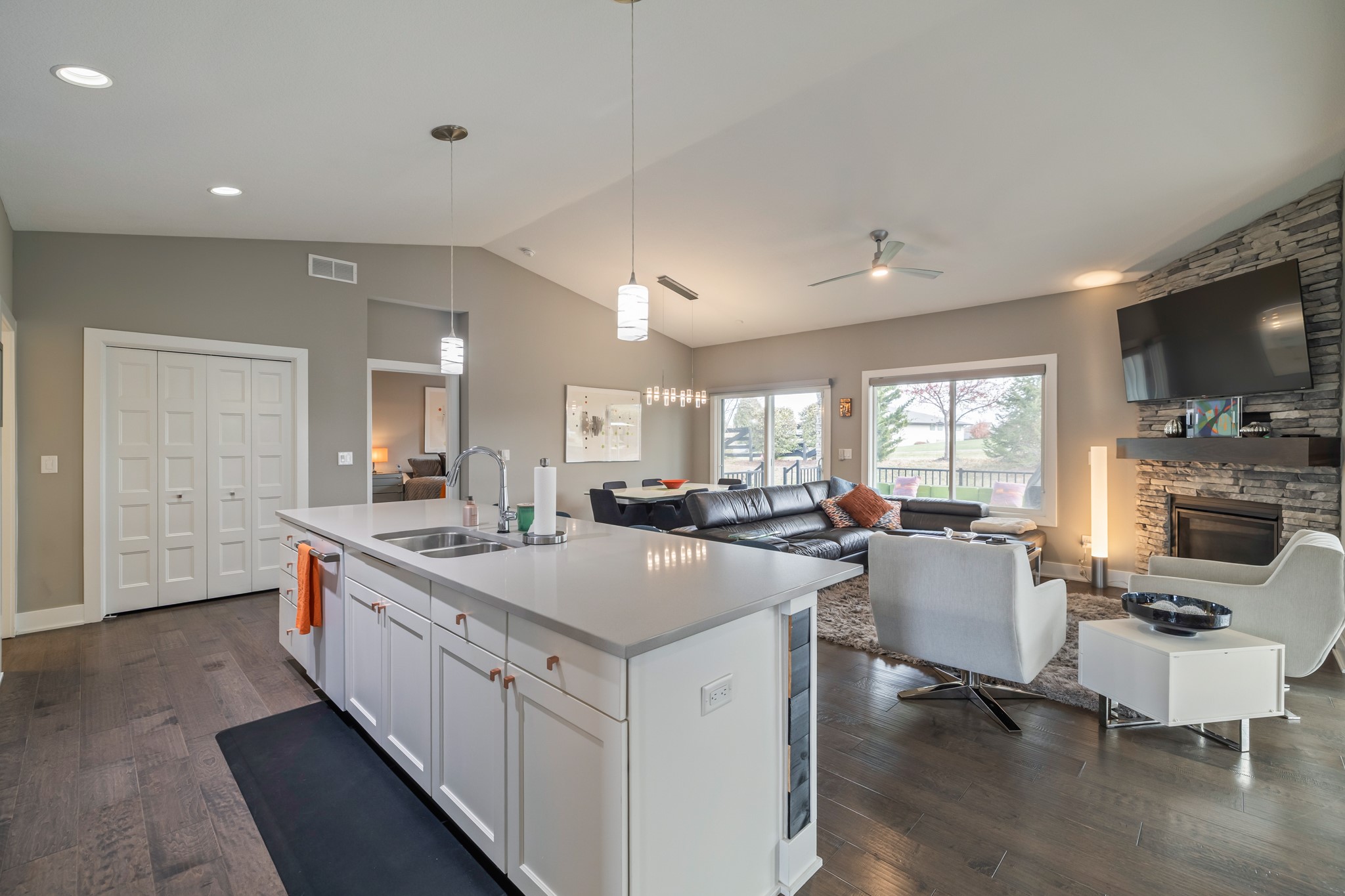 9330 Bellflower Lane