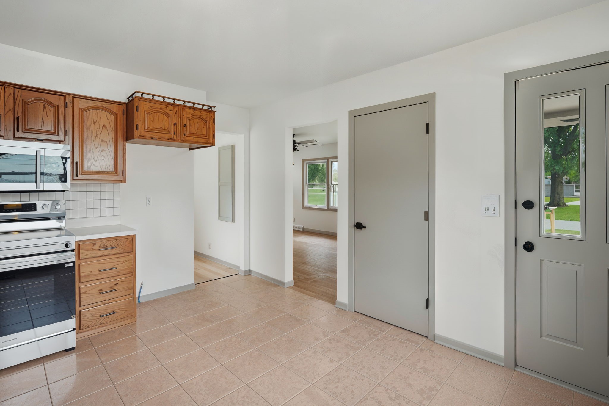 423 E Hillside Avenue, Des Moines, Iowa image 11