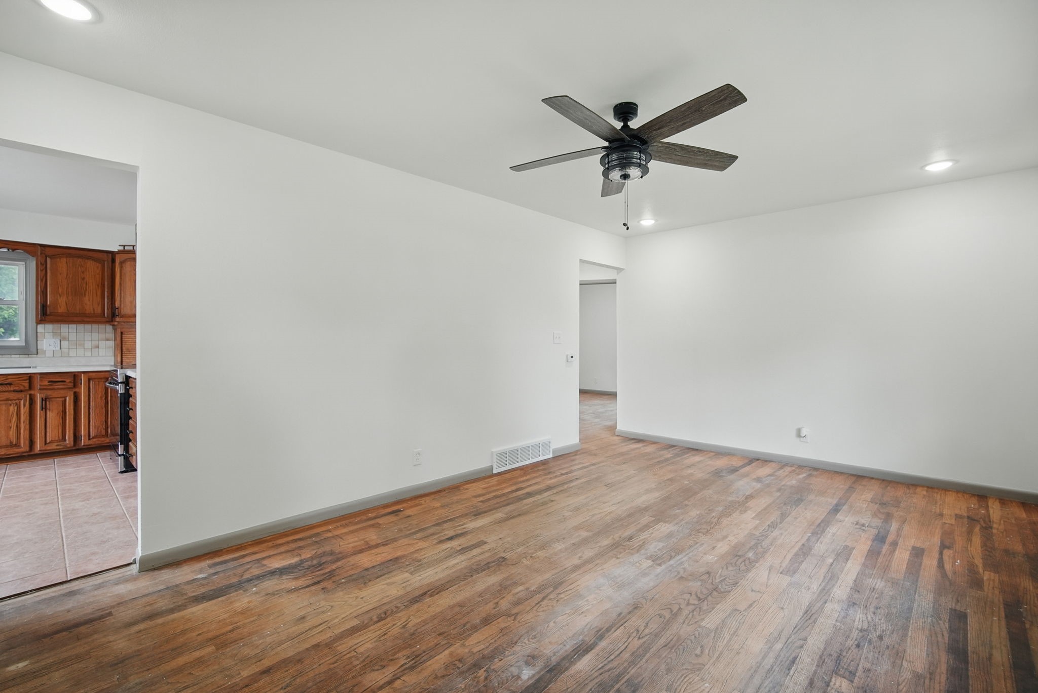 423 E Hillside Avenue, Des Moines, Iowa image 6