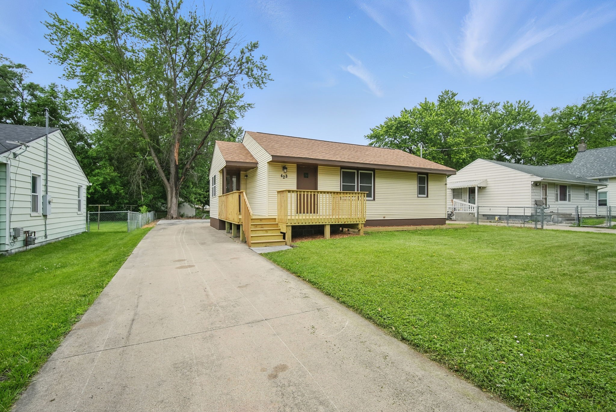 423 E Hillside Avenue, Des Moines, Iowa image 2