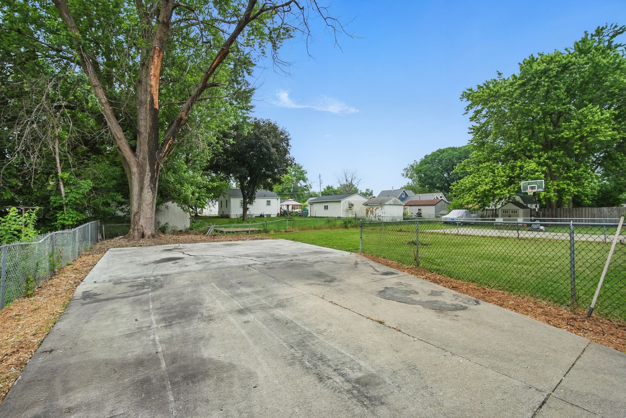 423 E Hillside Avenue, Des Moines, Iowa image 23