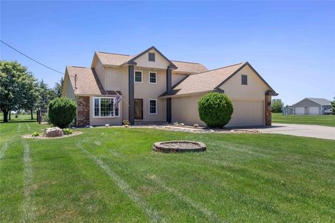 Single Family Residence in Pleasant Hill IA 6545 12th Avenue.jpg