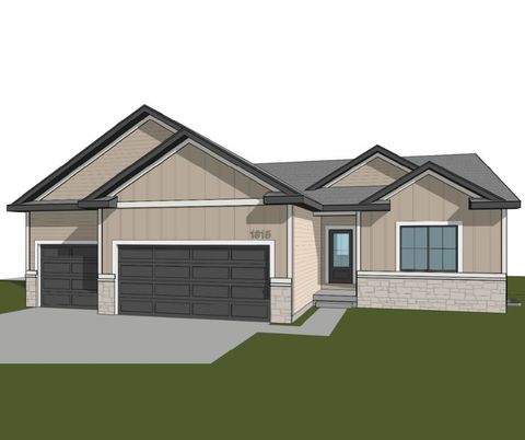 1815 Silver Maple Drive Norwalk IA 50211