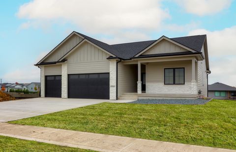 16620 Deerview Drive Urbandale IA 50323