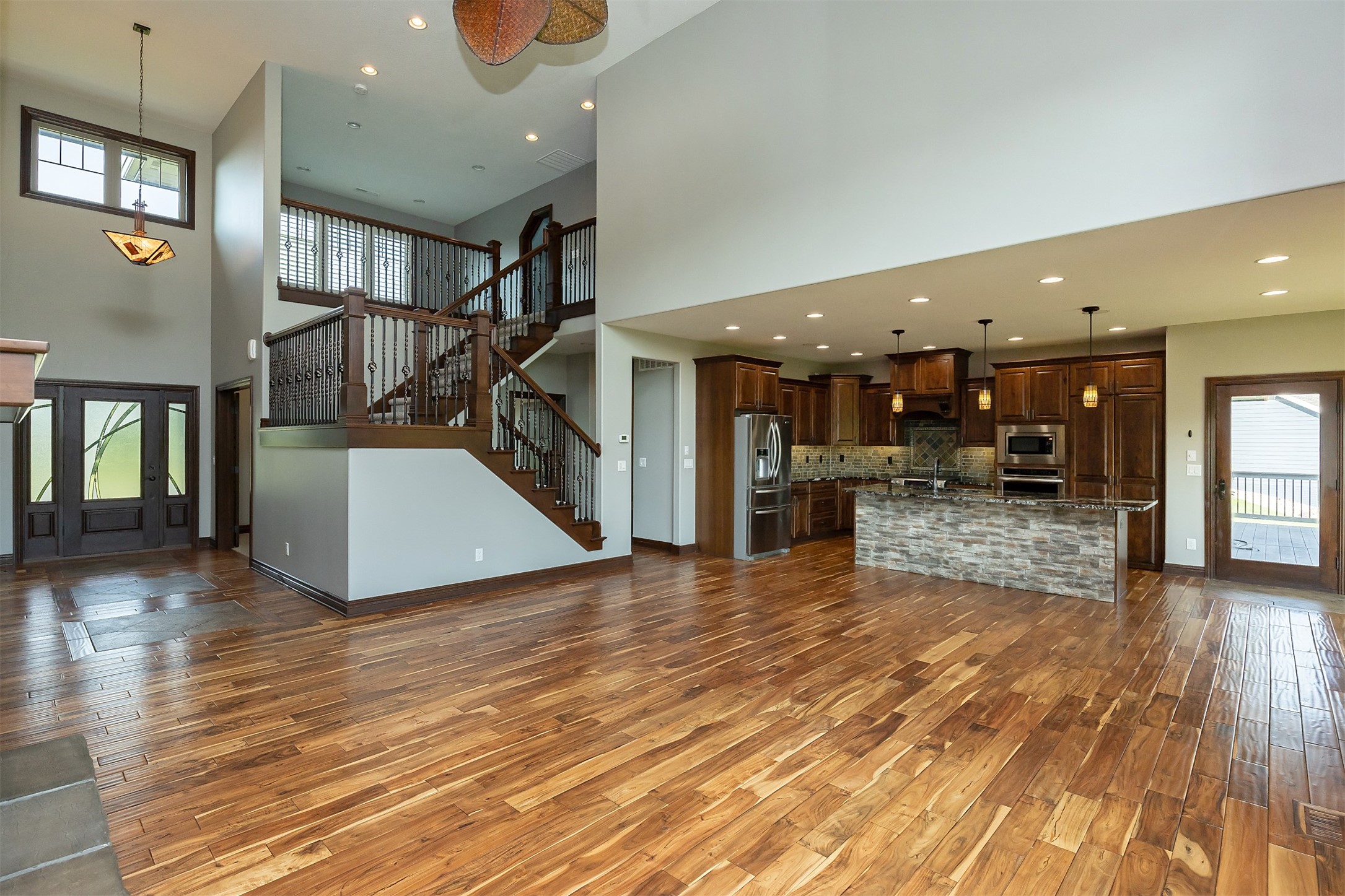 13303 Douglas Parkway, Urbandale, Iowa image 6