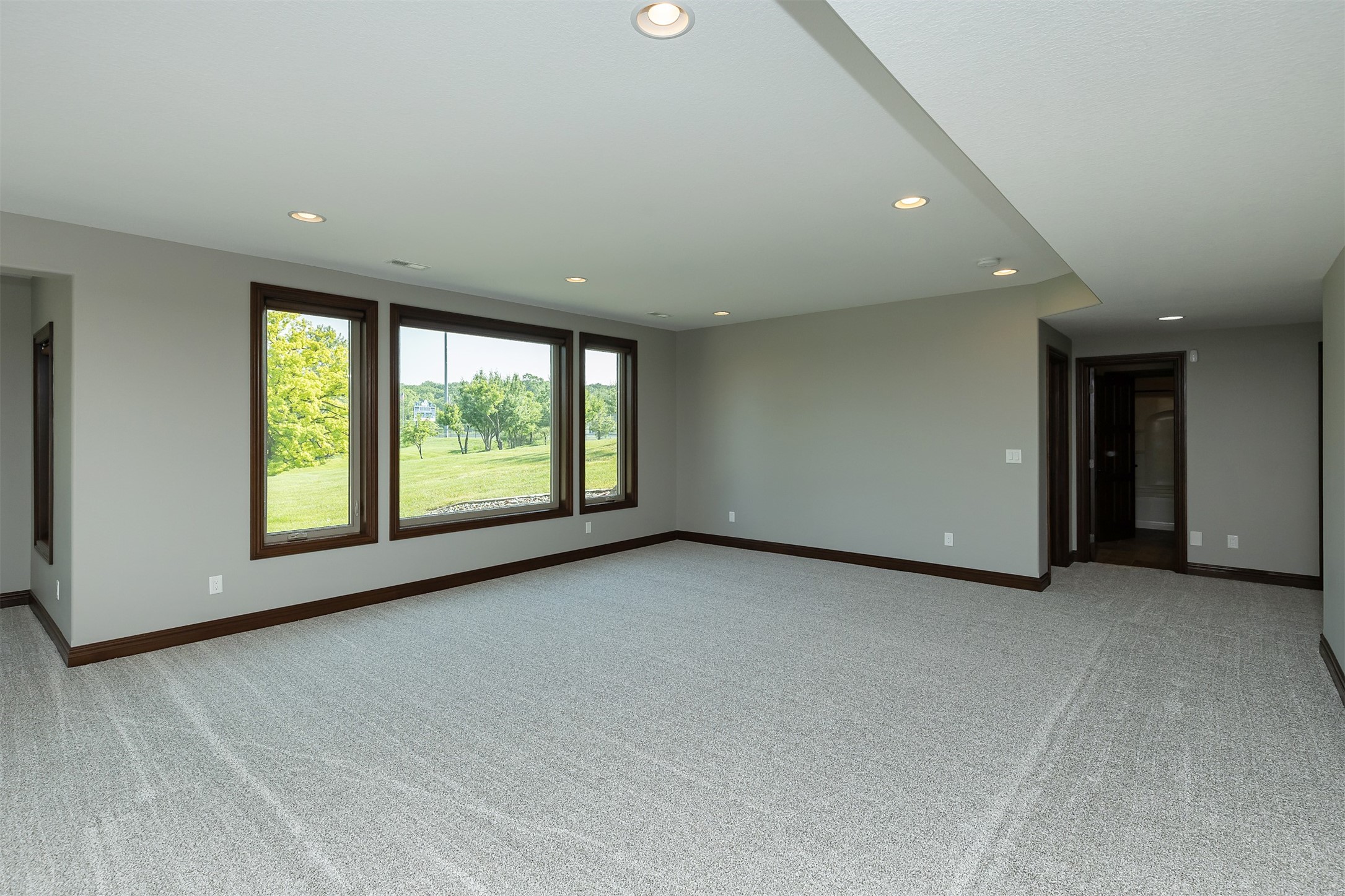 13303 Douglas Parkway, Urbandale, Iowa image 21