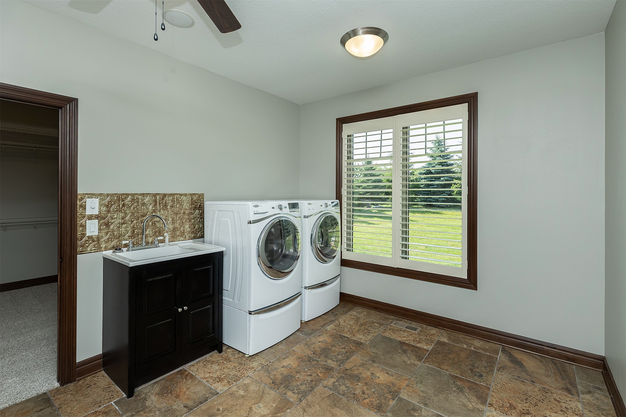 13303 Douglas Parkway, Urbandale, Iowa image 17
