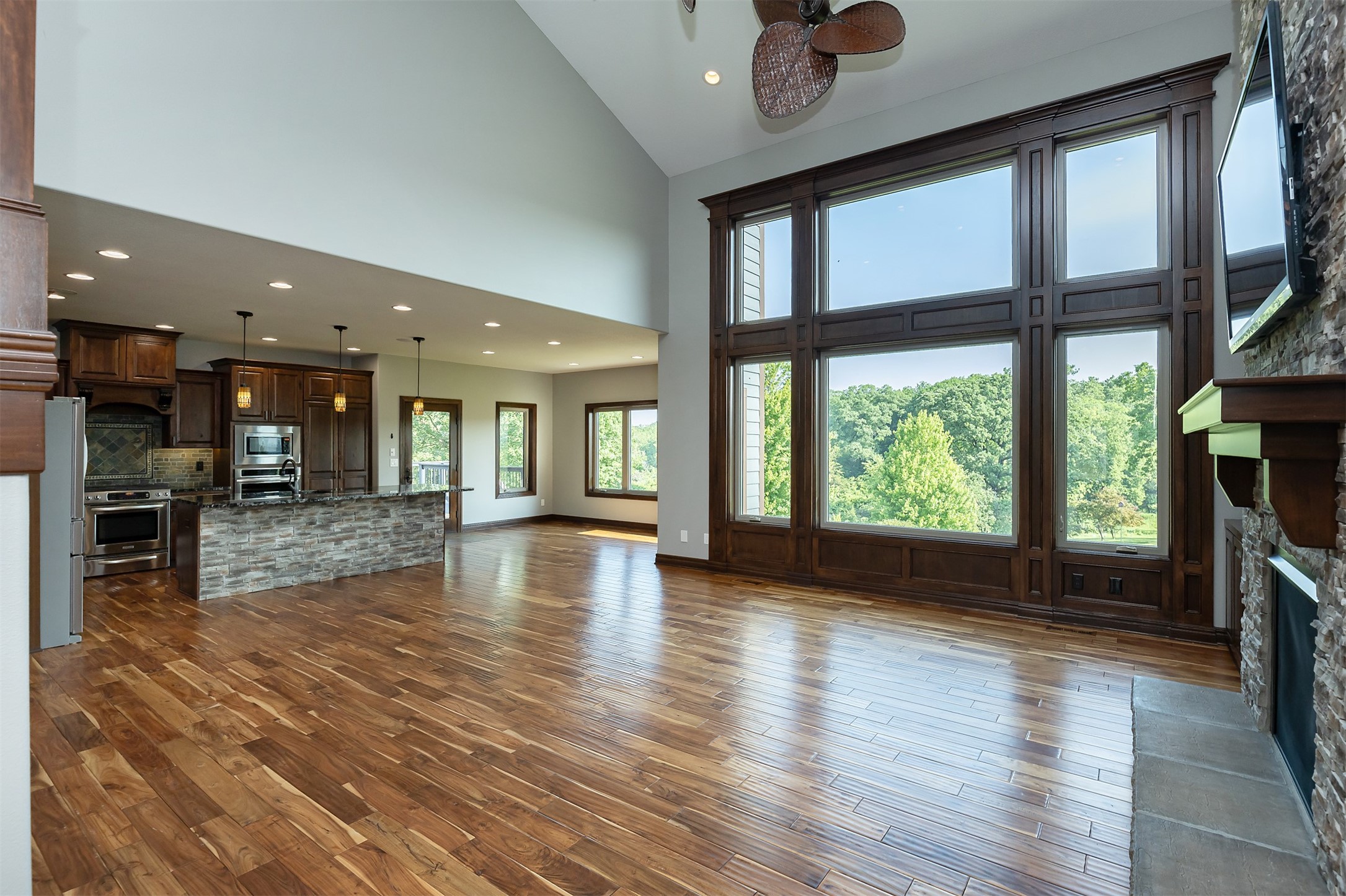 13303 Douglas Parkway, Urbandale, Iowa image 3