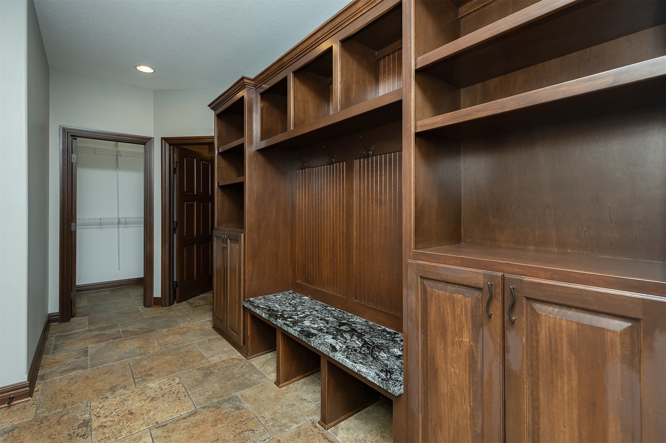 13303 Douglas Parkway, Urbandale, Iowa image 11