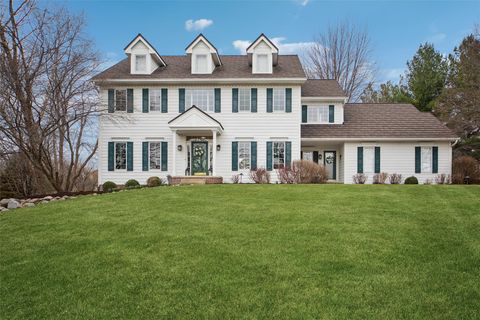 Homes For Sale - 34951 Charbono Point<br/> Waukee, IA 50263