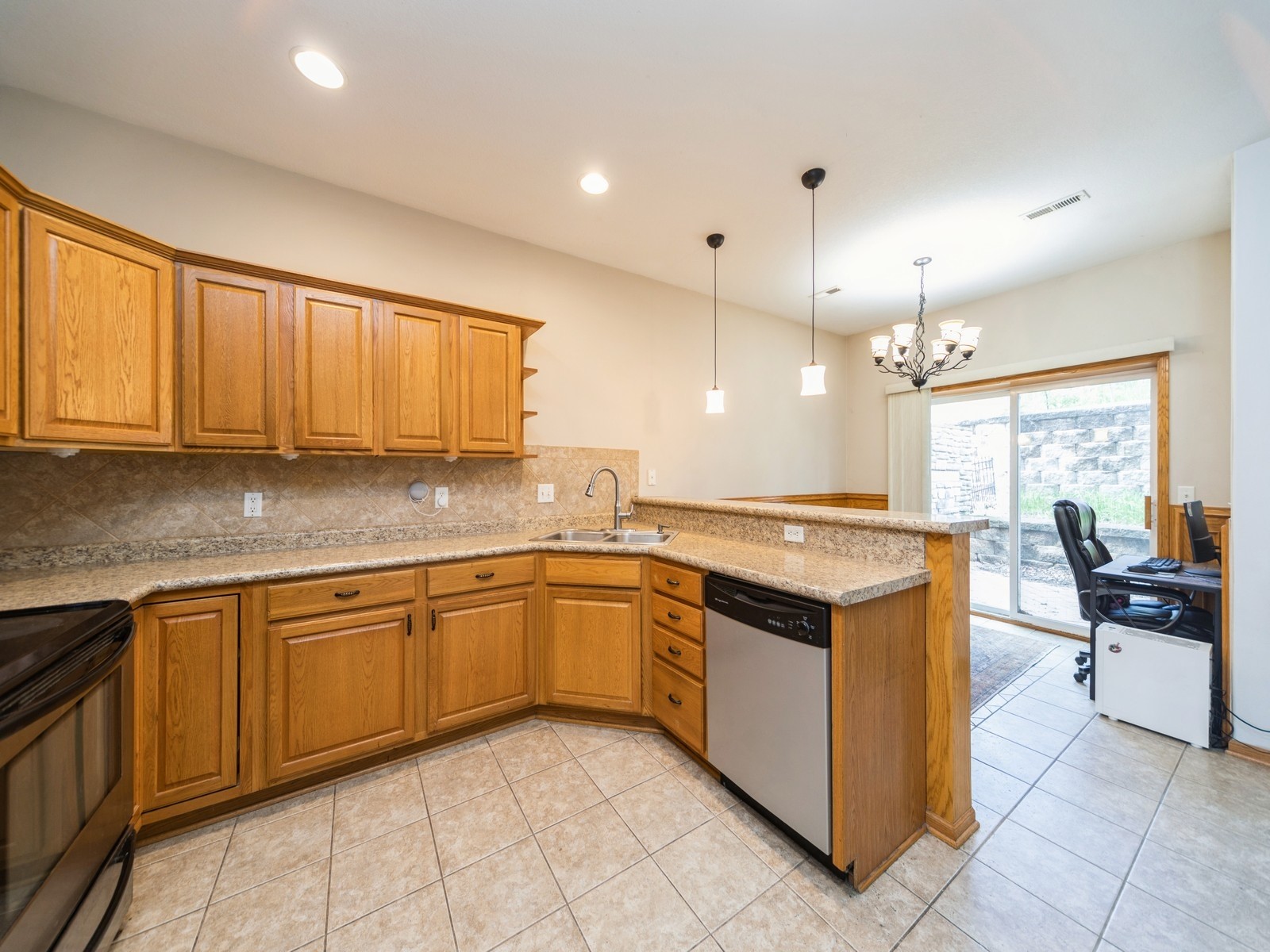 405 Aspen Drive, Norwalk, Iowa image 10