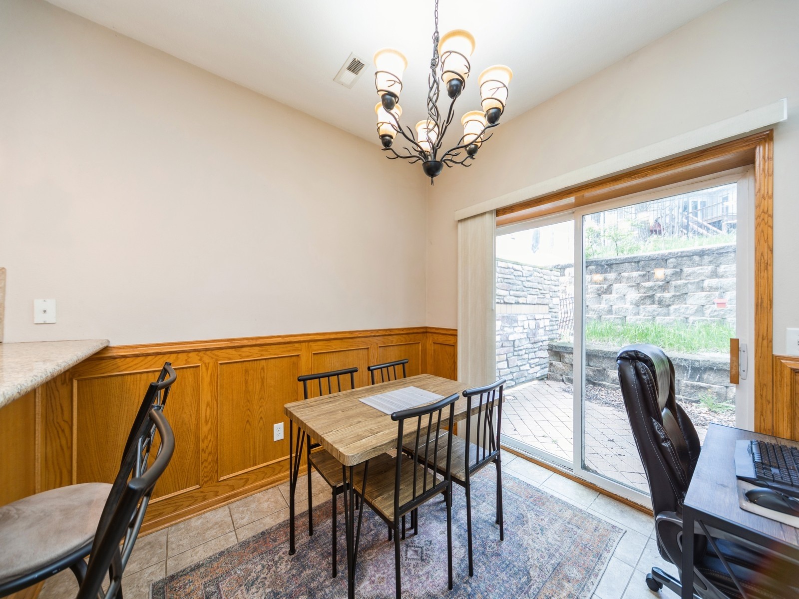405 Aspen Drive, Norwalk, Iowa image 12