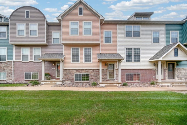 3600 SE GLENSTONE DR UNIT 306, GRIMES, IA 50111 - Image 2bb5a4abfdeb87b5e675420e218fc090/3127048010