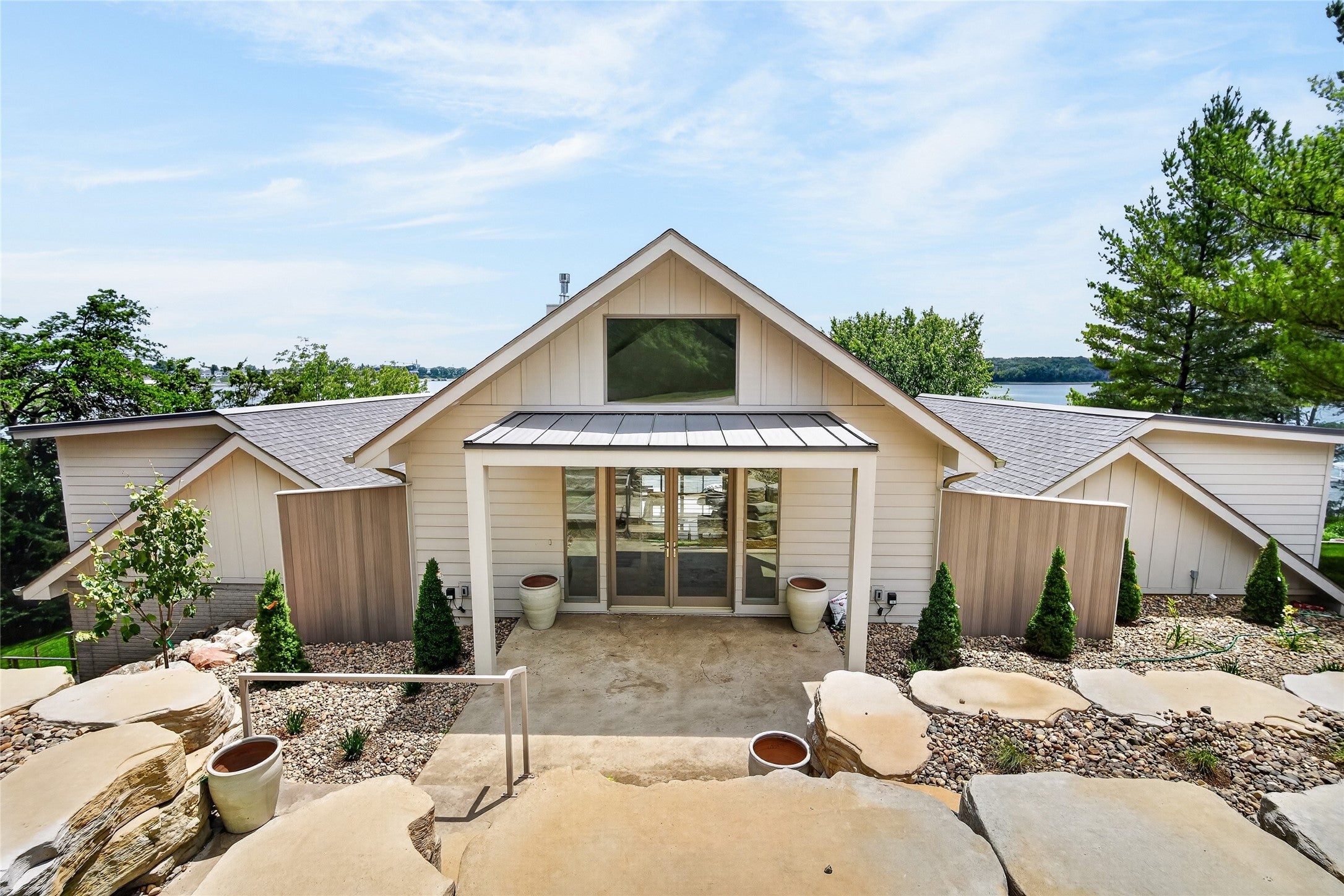 5220 Panorama Point