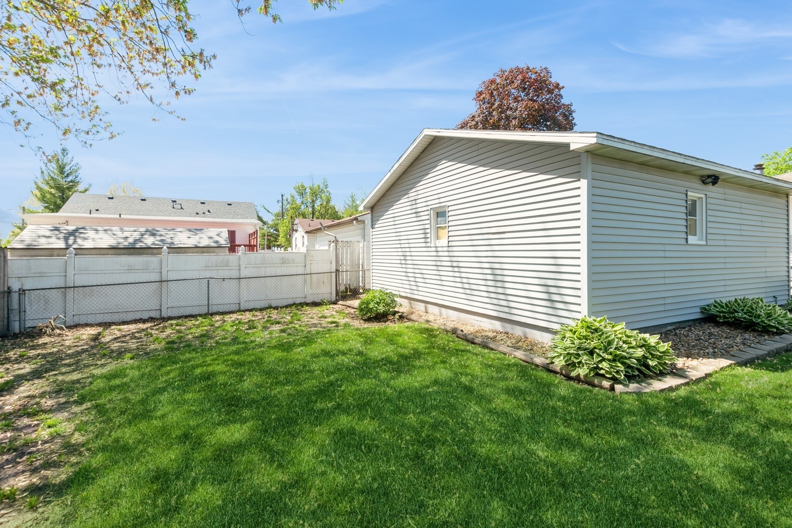 2311 E 39th Street, Des Moines, Iowa image 17