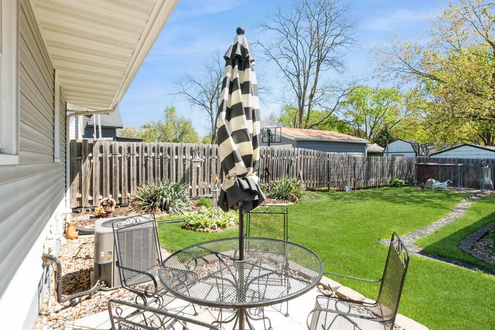 2311 E 39th Street, Des Moines, Iowa image 15