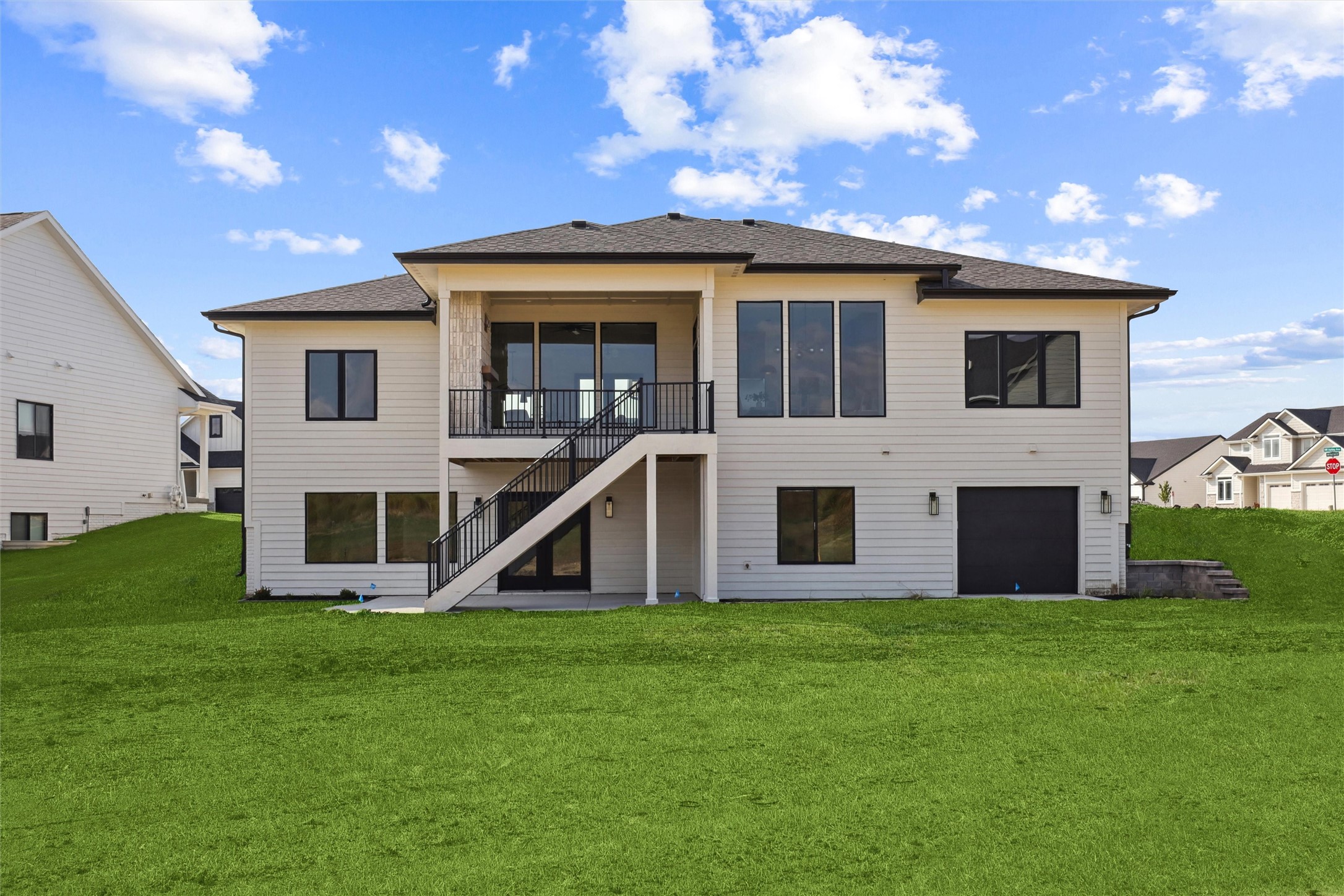 1430 NW Red Oak Drive