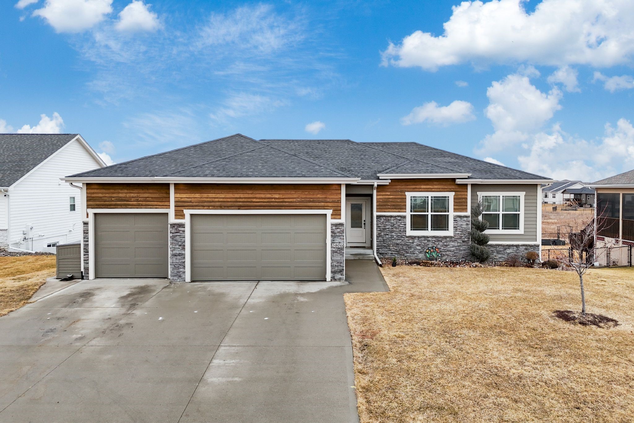 3806 NW Applewood Court, Ankeny, Iowa image 1