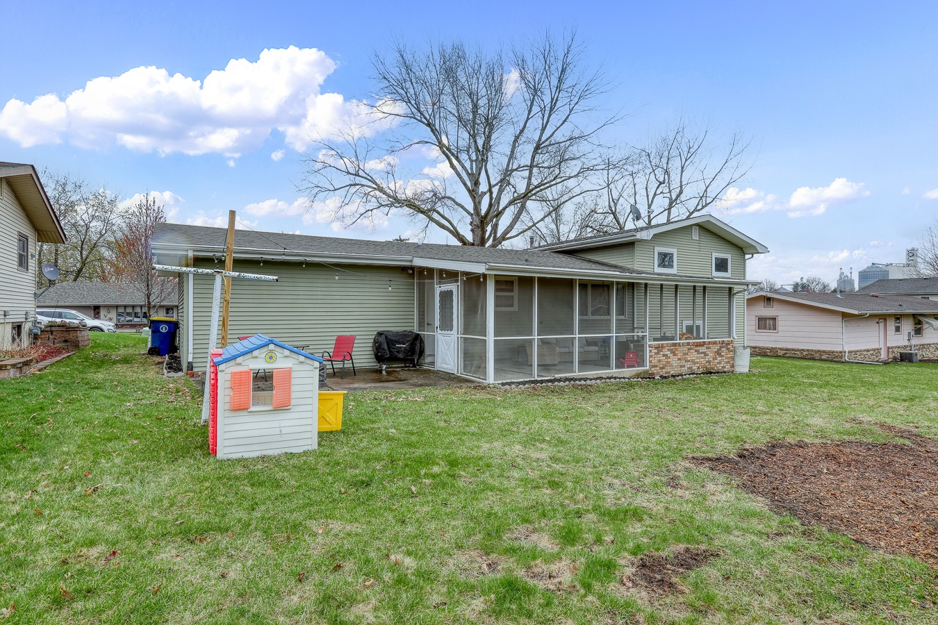 409 Farmer Street, Pella, Iowa image 2