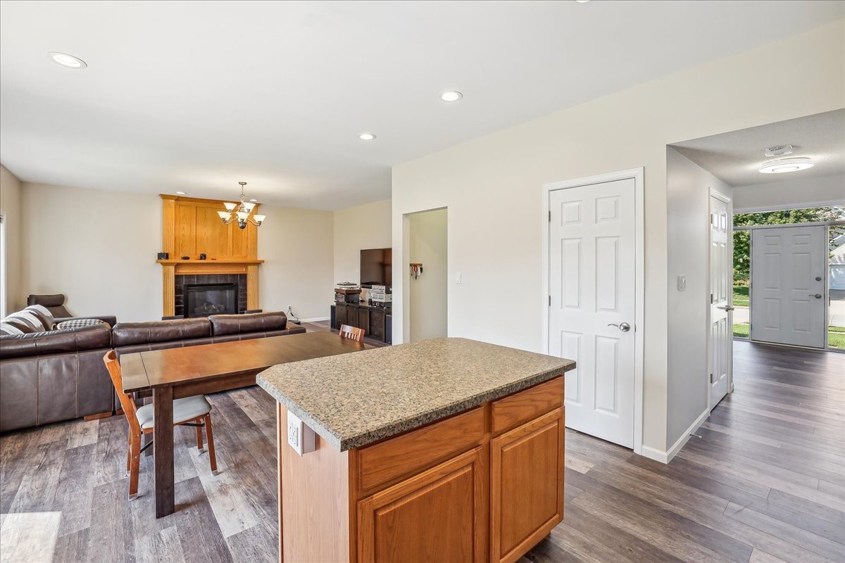 5417 NW 92nd Street, Johnston, Iowa image 13