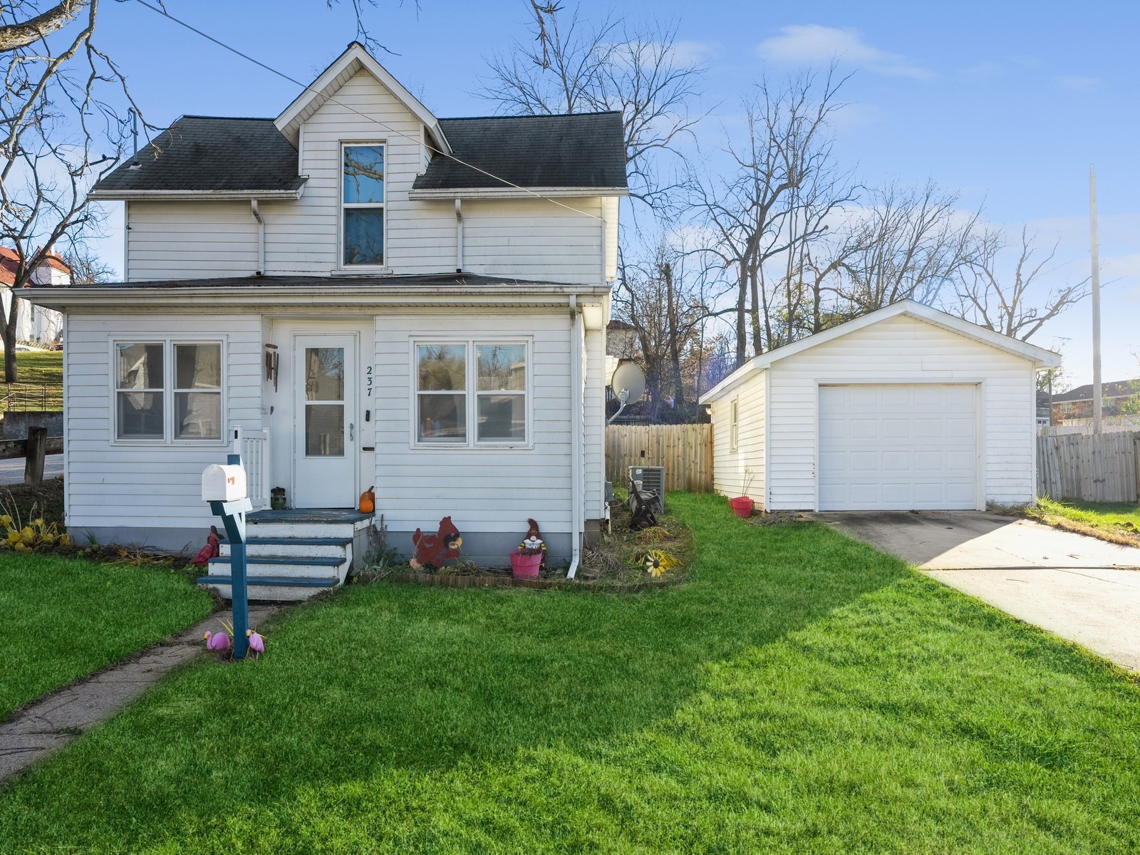 237 E Front Street, Colfax, Iowa image 1