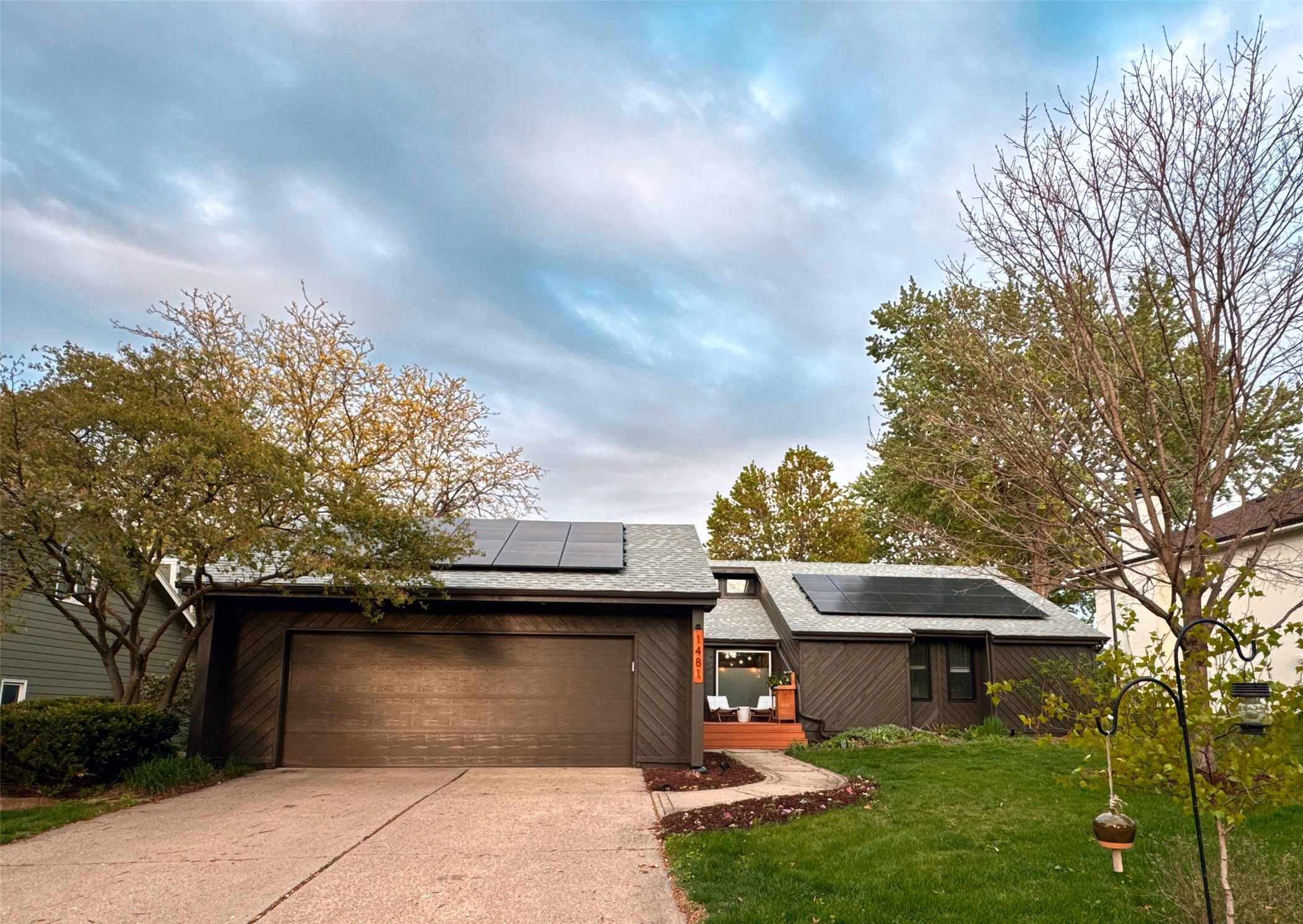 1481 NW 102nd Street, Clive, Iowa image 1