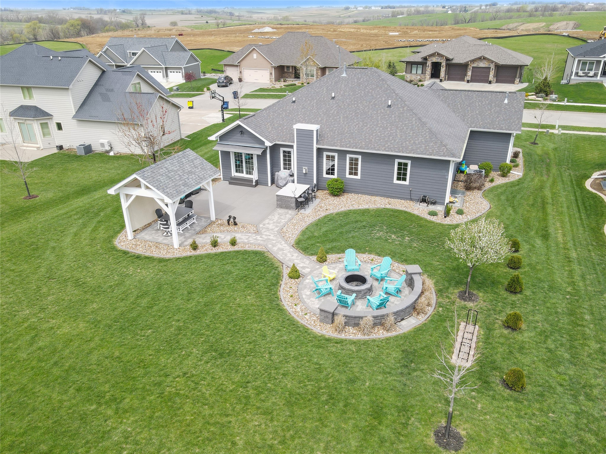 1007 Lakeview Drive