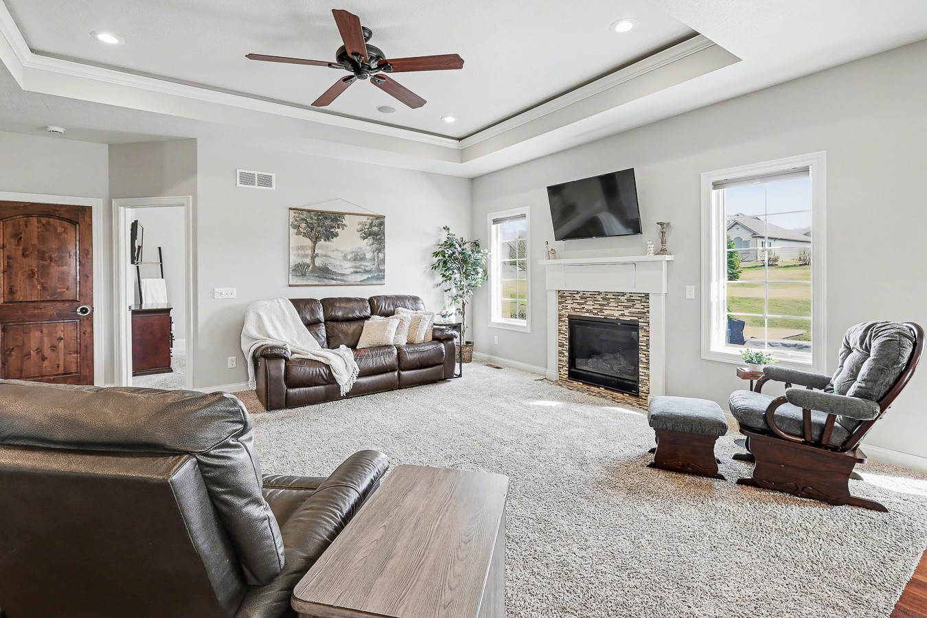 1007 Lakeview Drive