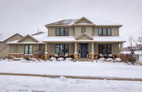 4812 160th Street Urbandale IA 50323