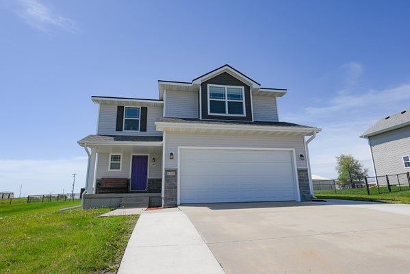 1320 NE 2ND ST, STUART, IA 50250 - Image 2c60be5ea42e8a44f8995760c37466fb/2820690460