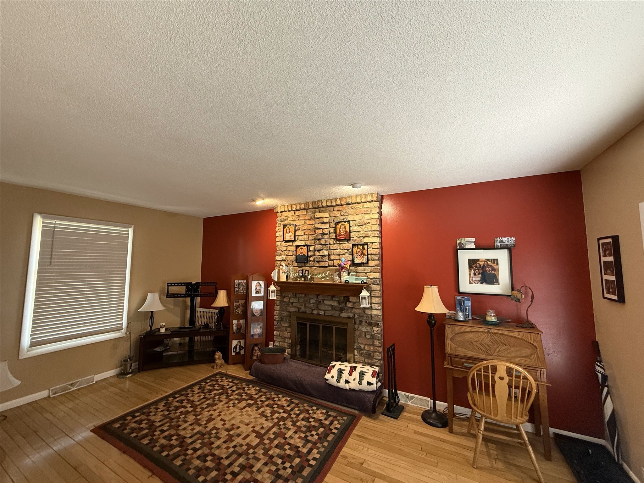 210 11th Avenue, Altoona, Iowa image 3