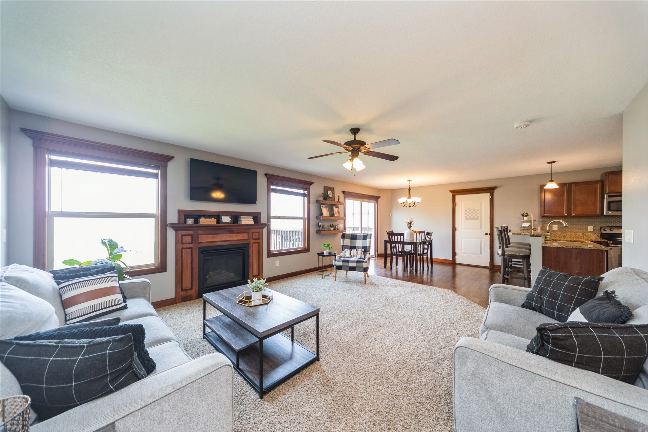 16201 Monroe Court, Urbandale, Iowa image 3