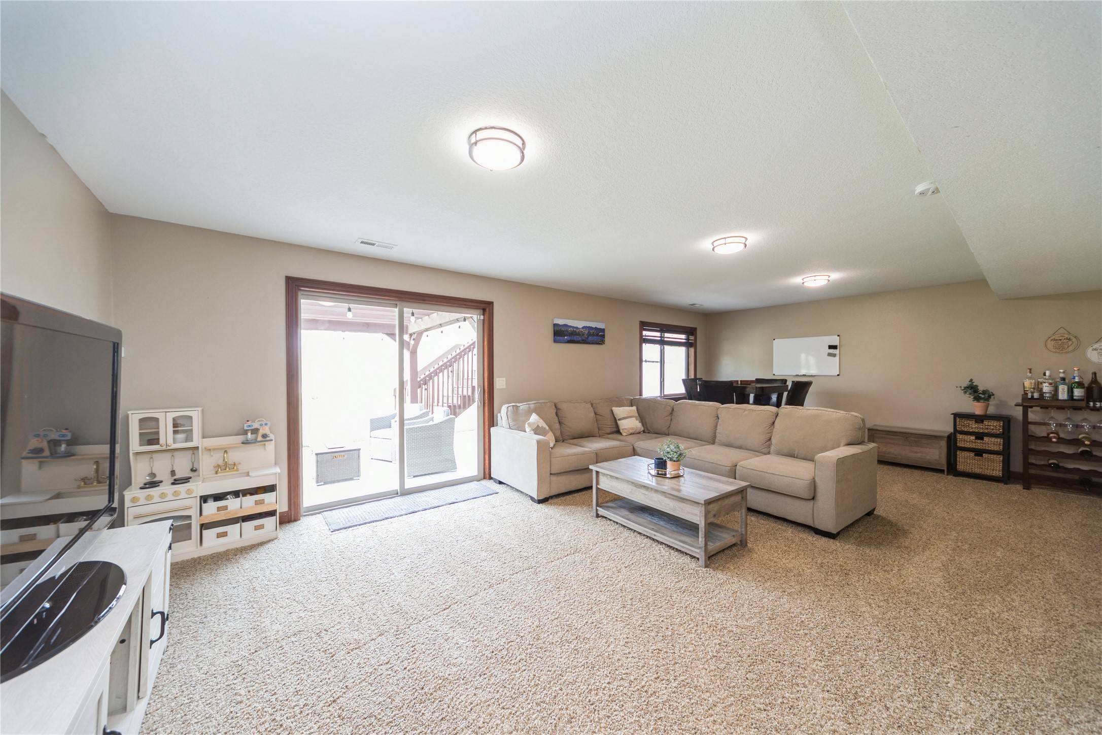 16201 Monroe Court, Urbandale, Iowa image 16