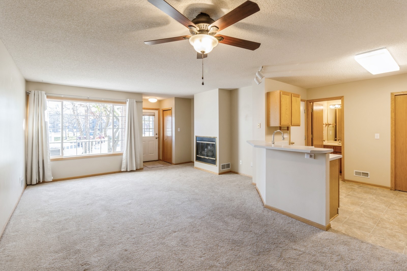 2253 Grand Avenue #5, West Des Moines, Iowa image 4