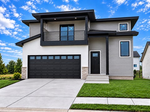 Homes For Sale - 1726 22nd Avenue<br/> Altoona, IA 50009