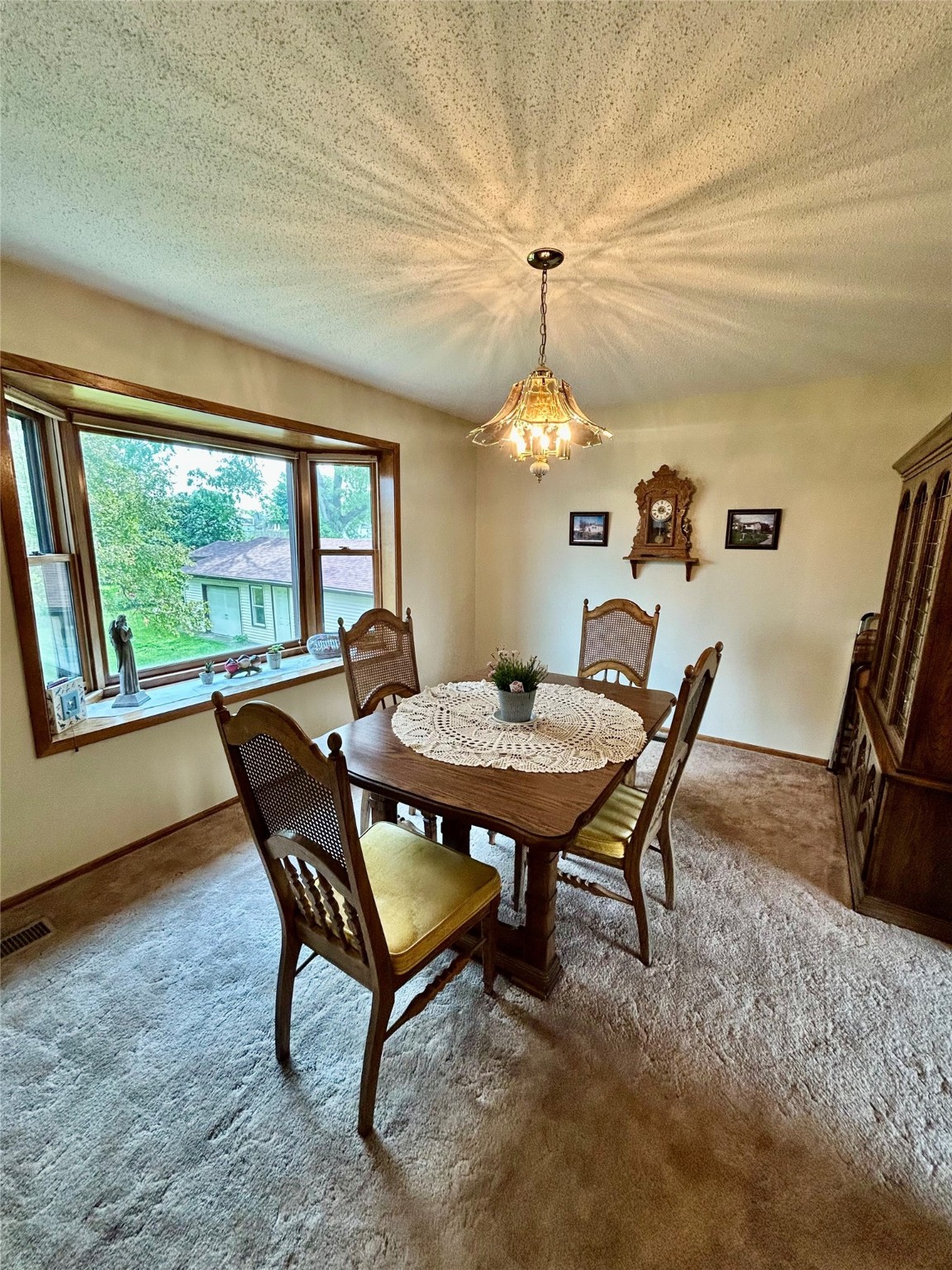 324 E 14th Street, Newton, Iowa image 24