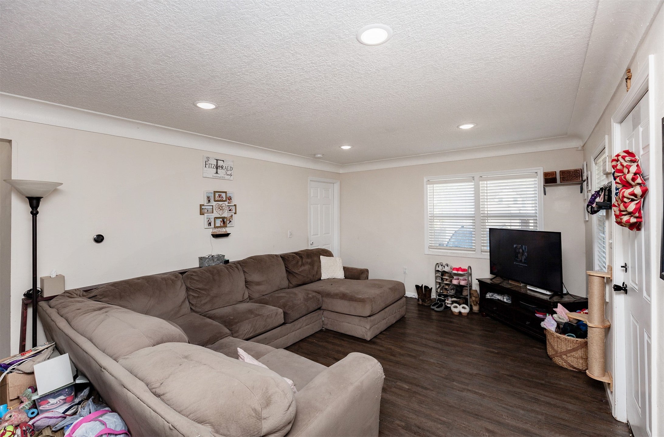 306 E 17th Street