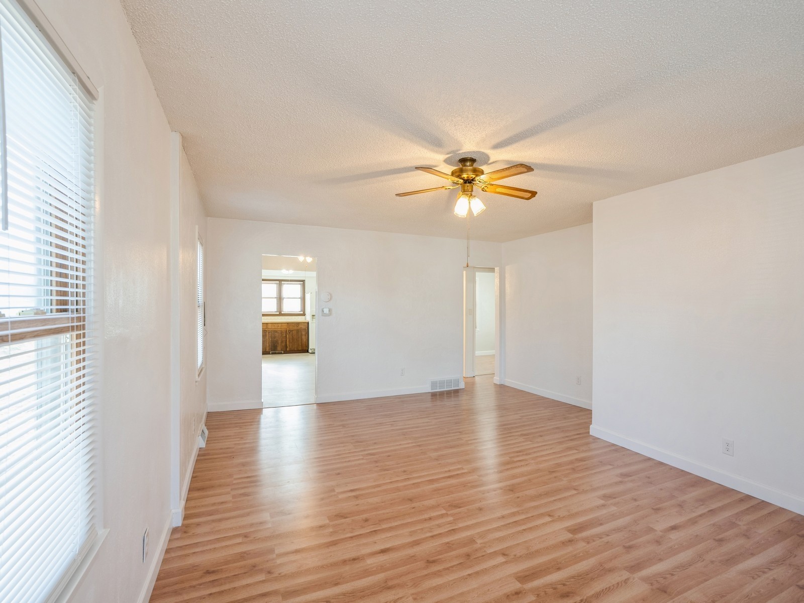 2115 NE 45th Court, Des Moines, Iowa image 7
