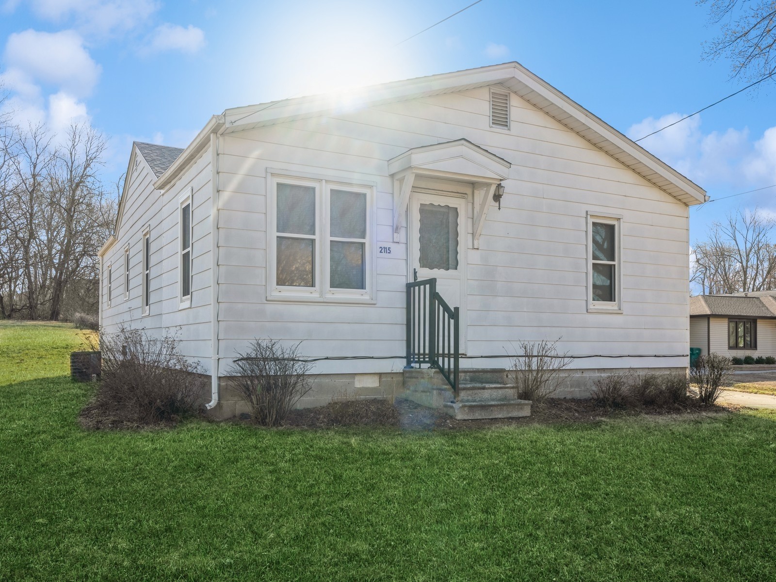 2115 NE 45th Court, Des Moines, Iowa image 3