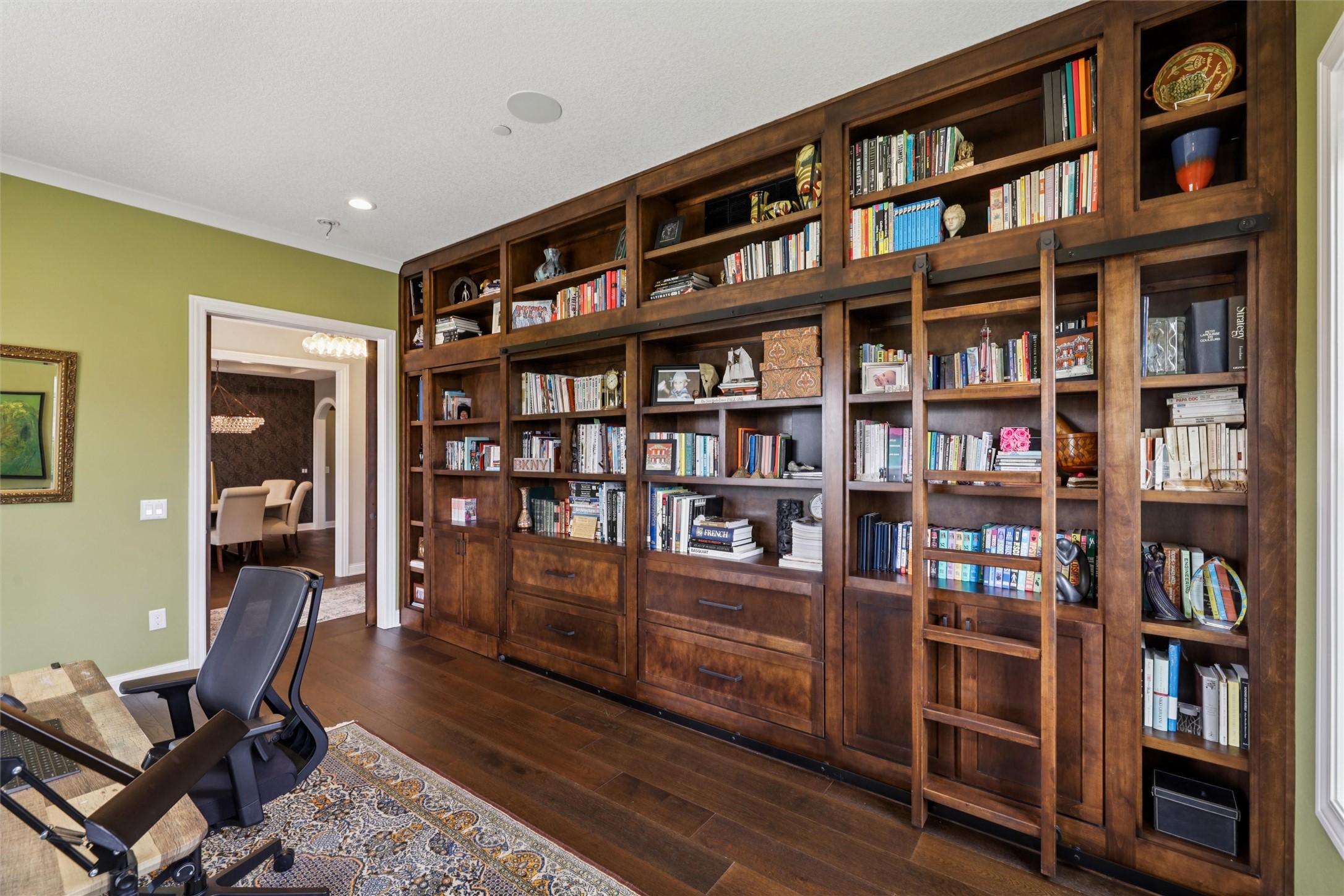 1738 S 40th Court