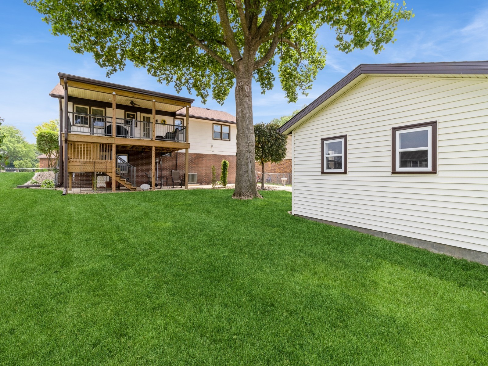 725 E 15th Street, Newton, Iowa image 33