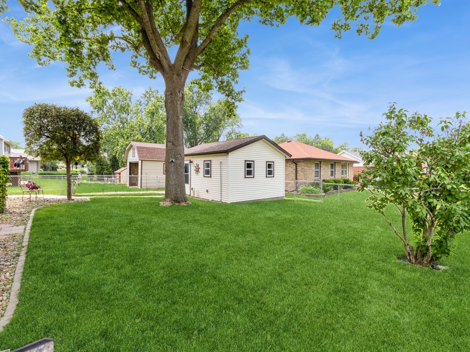 725 E 15th Street, Newton, Iowa image 34