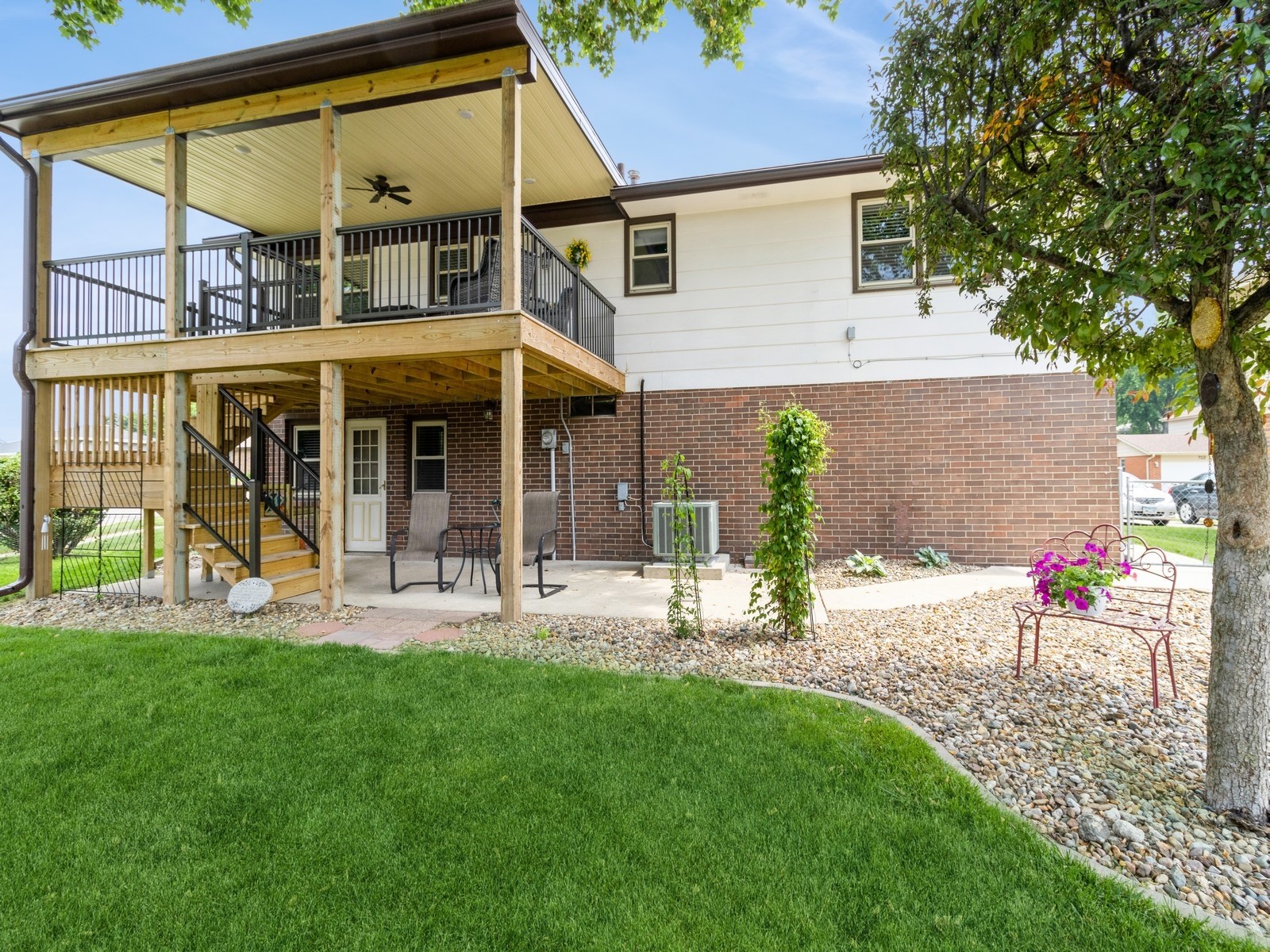 725 E 15th Street, Newton, Iowa image 35